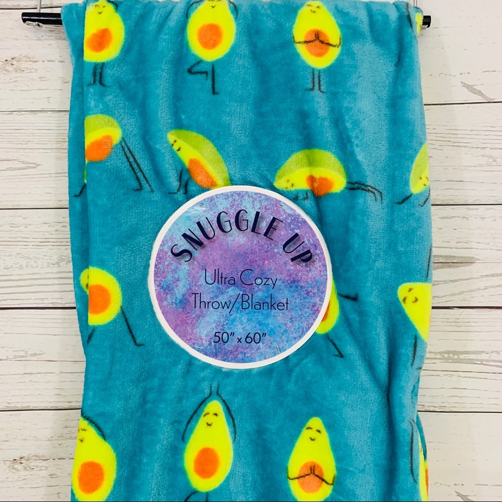 Avacado throw blanket NEW!